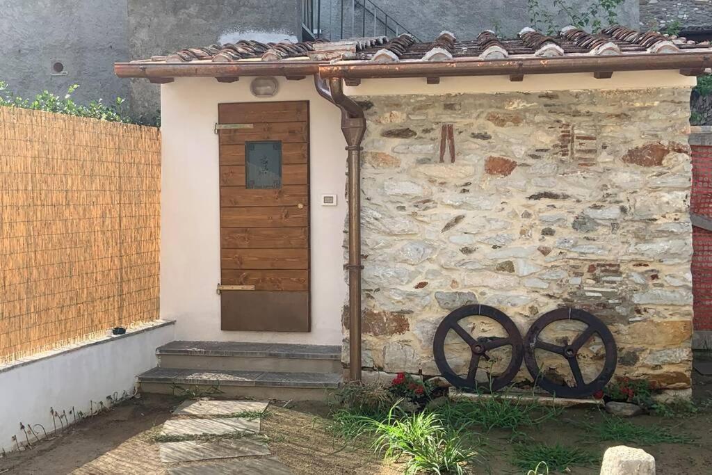 Antica Casa Nel Borgo Apartment Pietrasanta Exterior photo