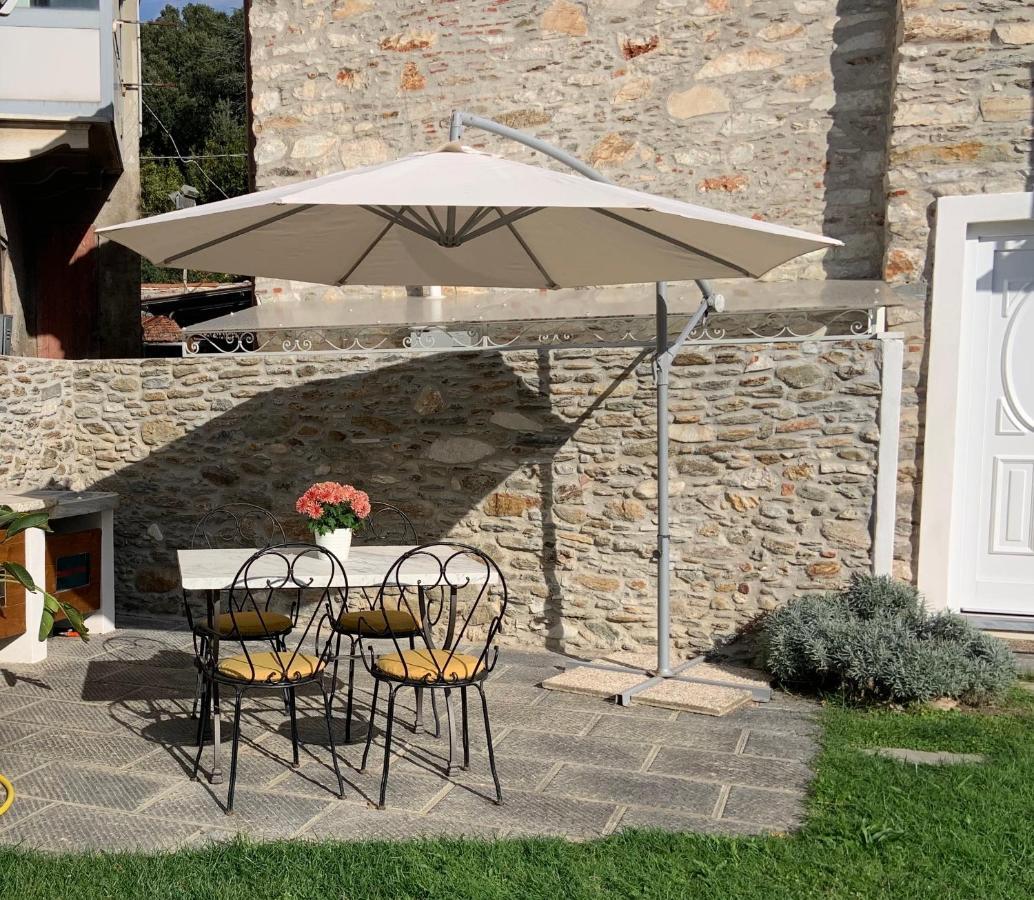 Antica Casa Nel Borgo Apartment Pietrasanta Exterior photo